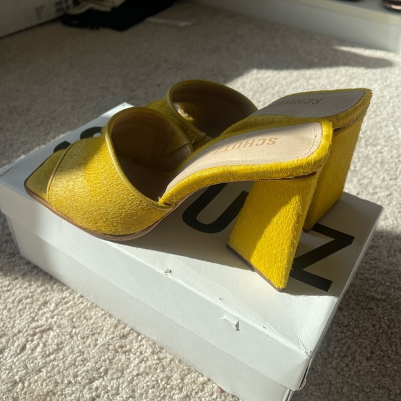 Schutz Lizah Mules - Picture 4 of 9